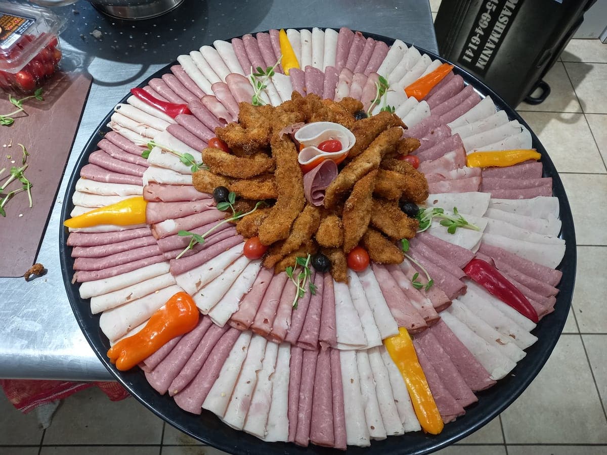 Chicken & Turkey Salami Platter, 10 inch