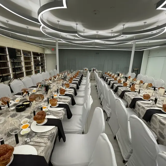A bar mitzvah seudah catered by Mashmanim