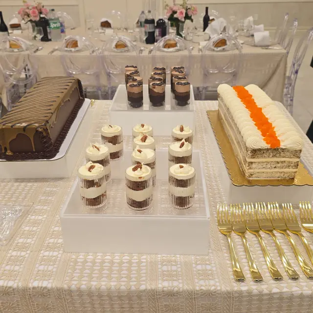 Cakes, salads and desserts from the Mashmanim kitchen