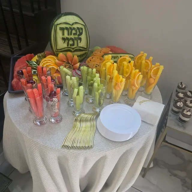 A fruit display from the Mashmanim kitchen